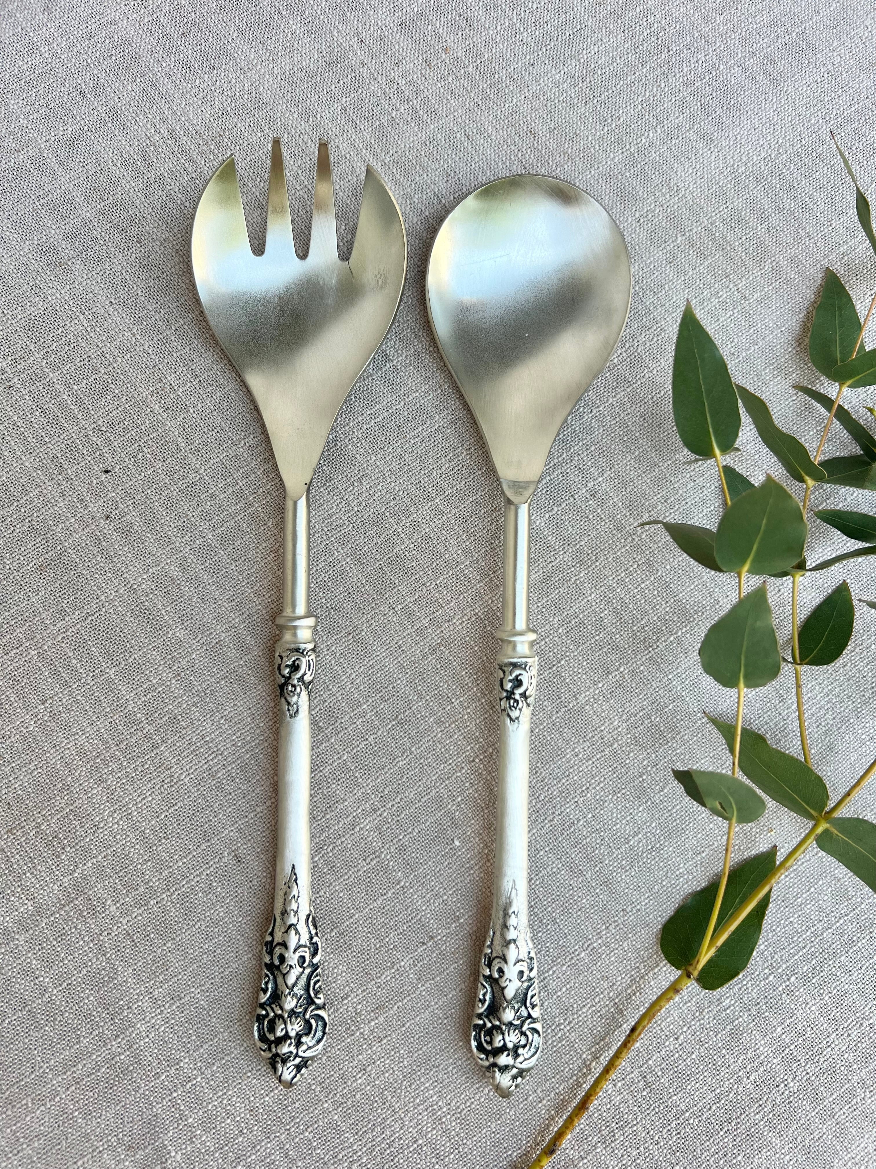 Queen’s Salad Servers