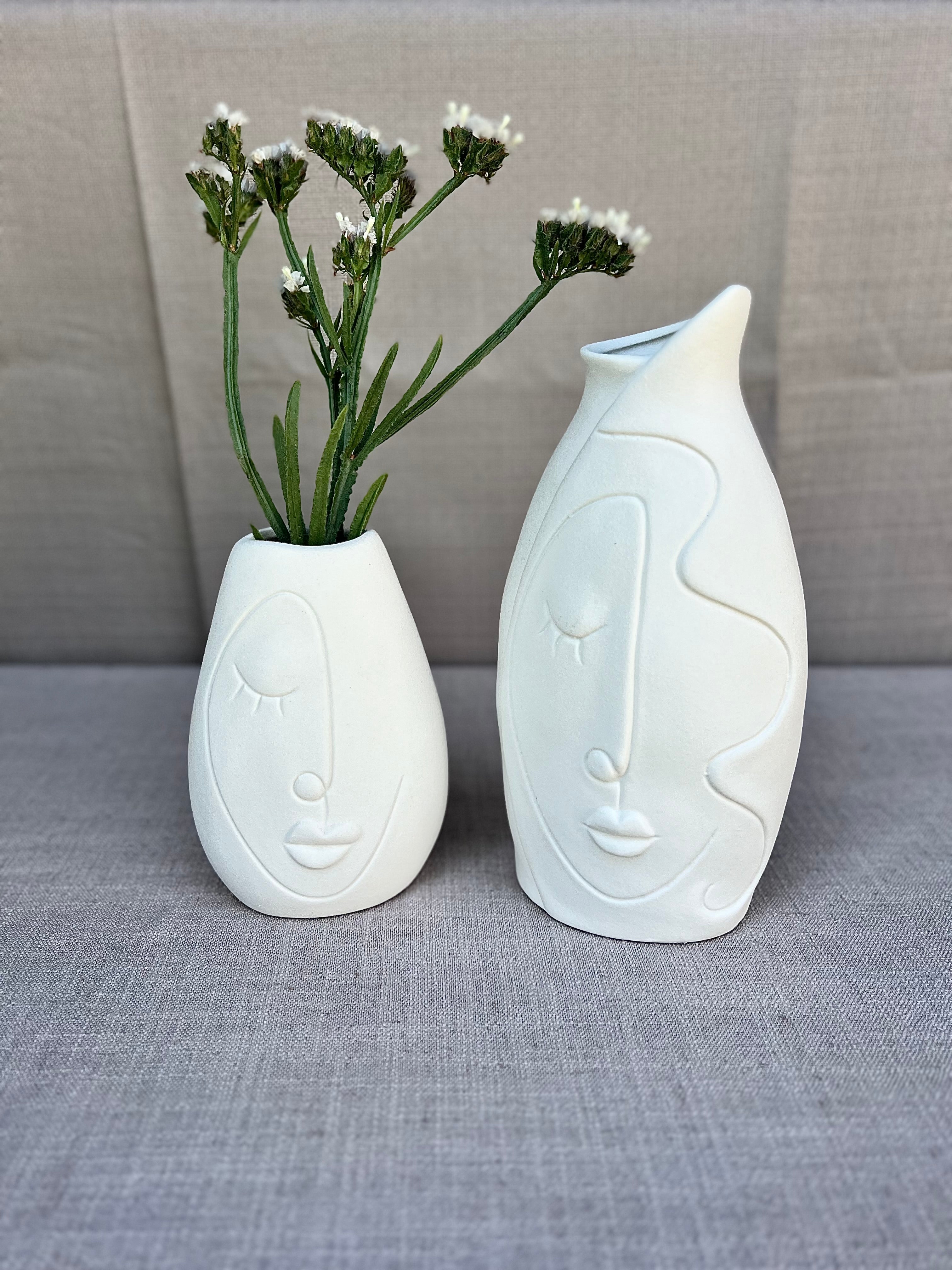 Abstract Face Vase