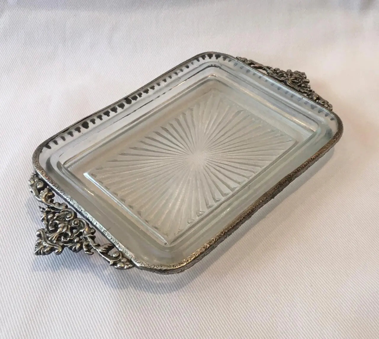 Queens Glass Tray